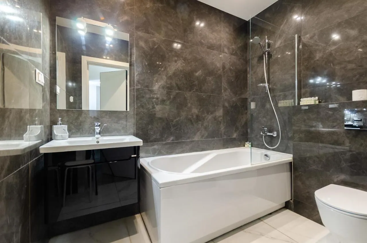 Petrovdom 109-200 In Spacious 2 Bedroom Apartments At Rc Kvartet, 16Г Vasyl Lypkivskyi Street Kyiv
