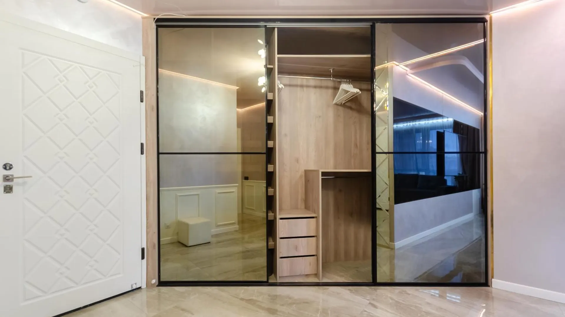 Petrovdom 109-200 In Spacious 2 Bedroom Apartments At Rc Kvartet, 16Г Vasyl Lypkivskyi Street Kyiv 0*,  Ukraine
