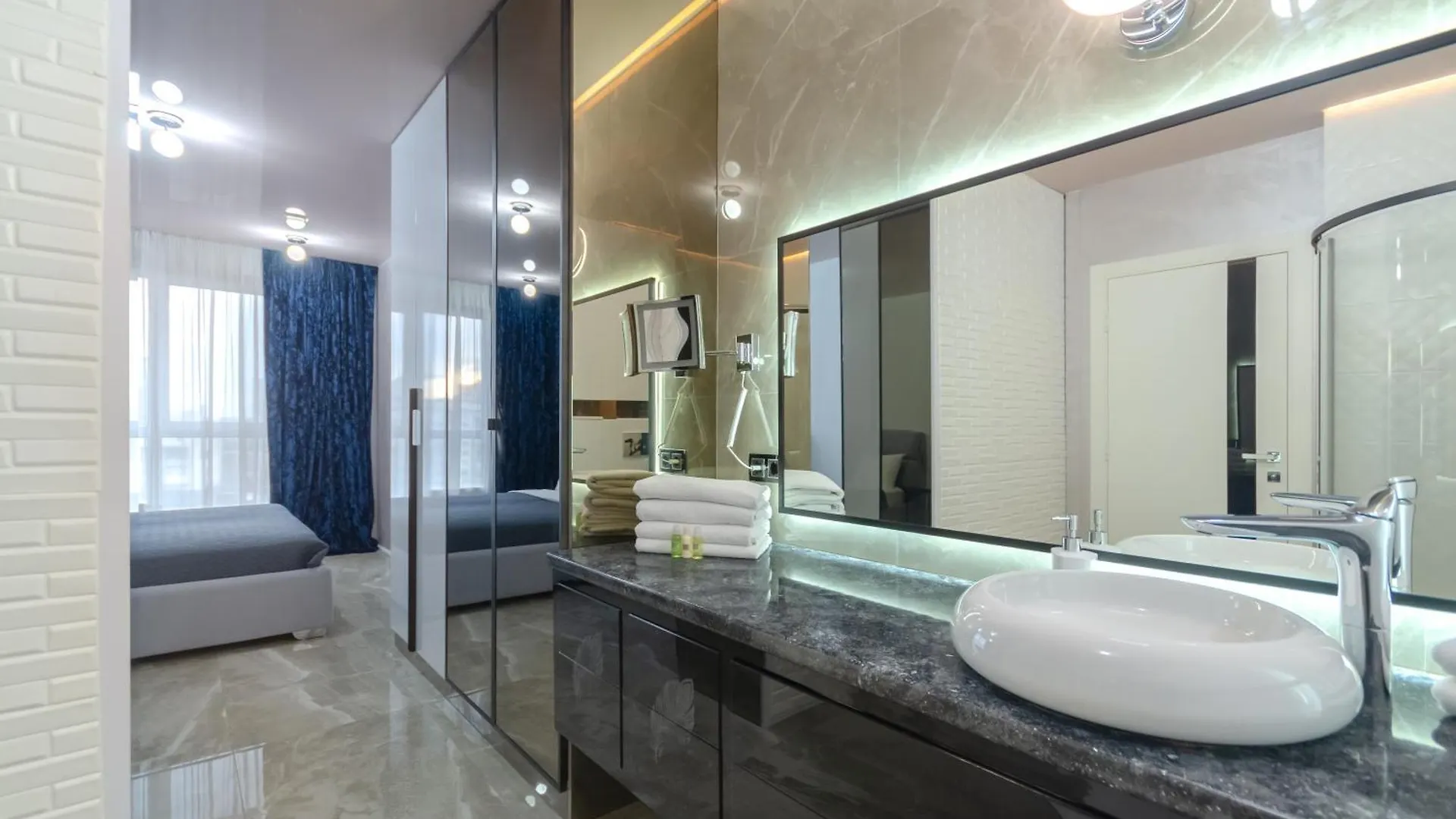 Petrovdom 109-200 In Spacious 2 Bedroom Apartments At Rc Kvartet, 16Г Vasyl Lypkivskyi Street Kyiv