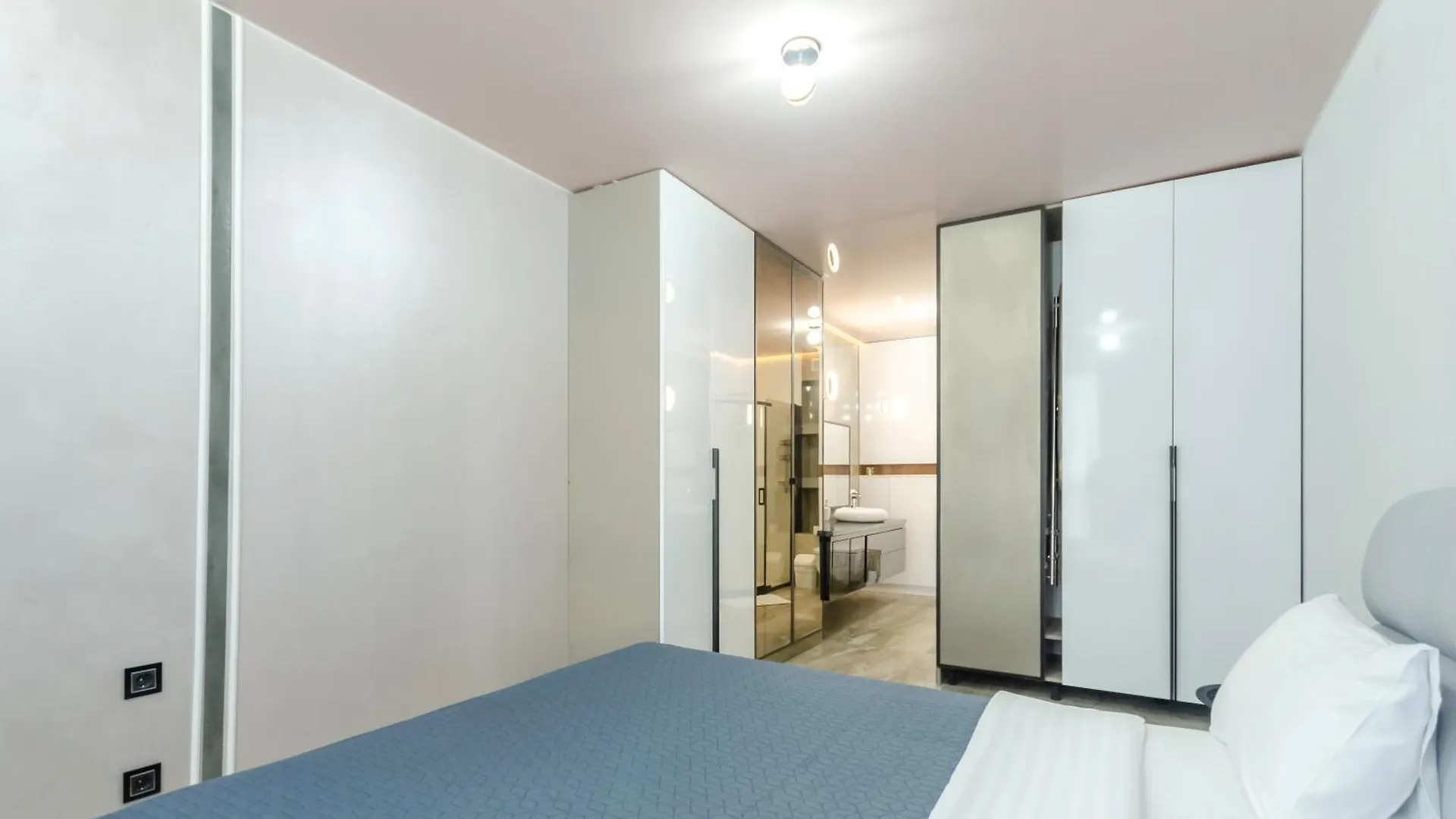 Petrovdom 109-200 In Spacious 2 Bedroom Apartments At Rc Kvartet, 16Г Vasyl Lypkivskyi Street Kyiv