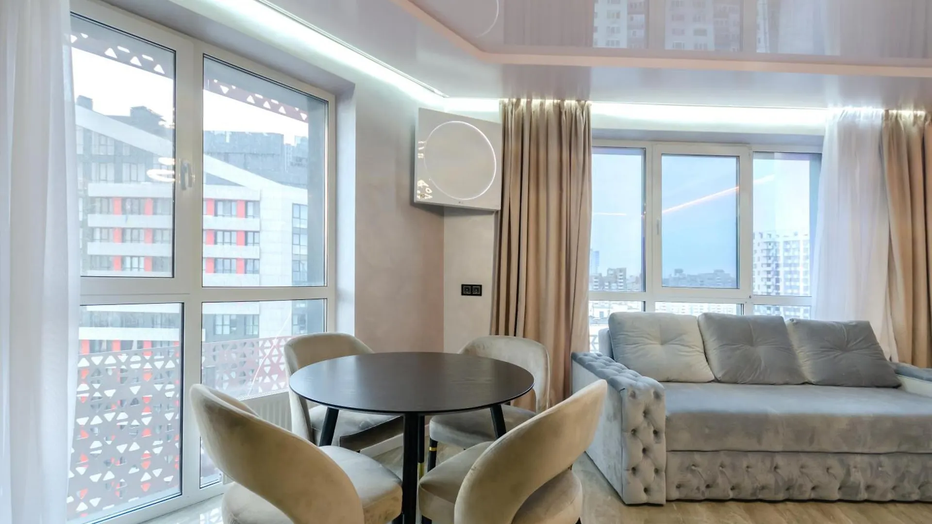 Petrovdom 109-200 In Spacious 2 Bedroom Apartments At Rc Kvartet, 16Г Vasyl Lypkivskyi Street Kyiv