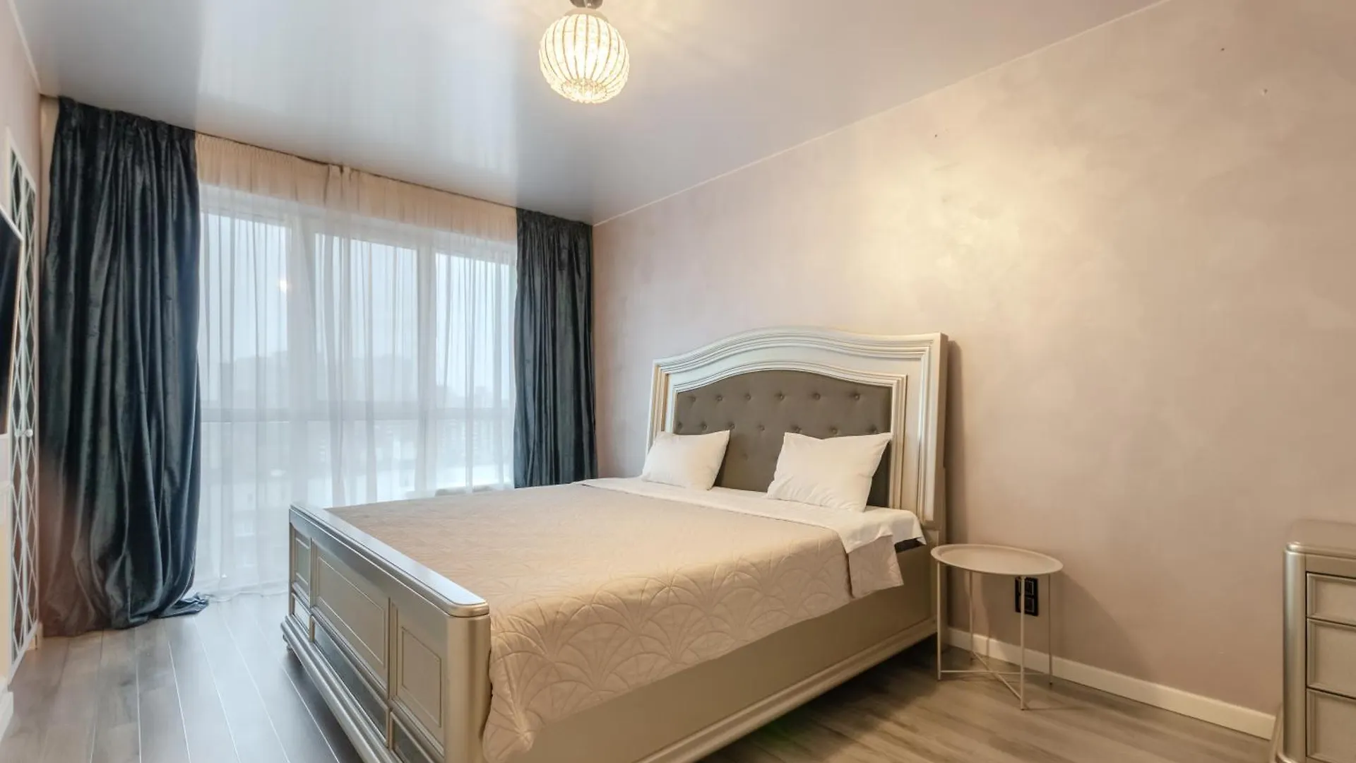 Petrovdom 109-200 In Spacious 2 Bedroom Apartments At Rc Kvartet, 16Г Vasyl Lypkivskyi Street Kyiv Ukraine