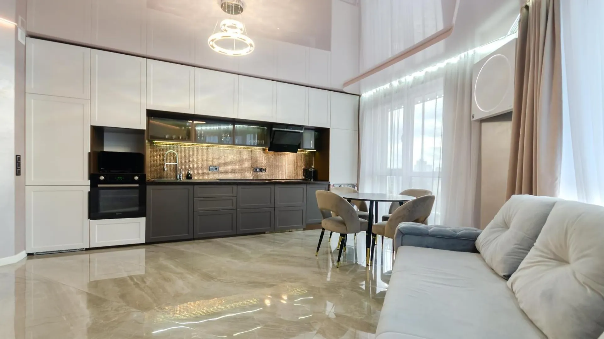 Petrovdom 109-200 In Spacious 2 Bedroom Apartments At Rc Kvartet, 16Г Vasyl Lypkivskyi Street Kyiv Ukraine