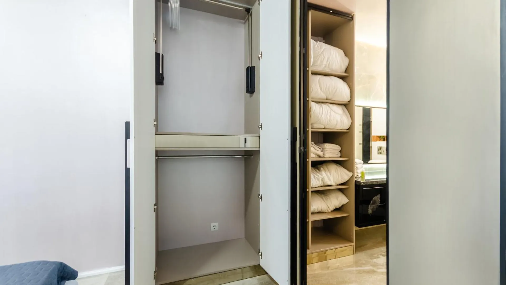 Petrovdom 109-200 In Spacious 2 Bedroom Apartments At Rc Kvartet, 16Г Vasyl Lypkivskyi Street Kiev 0*,  Oekraïne